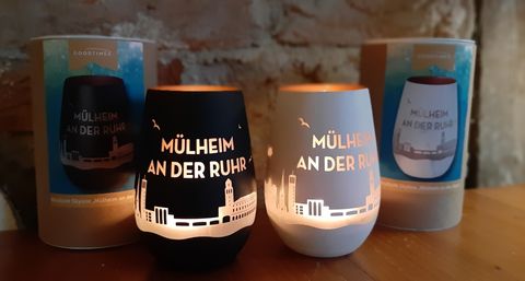 Mülheim-Souvenir: Windlichter mit Motiven aus Mülheim an der Ruhr, erhältlich in der Touristinfo